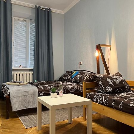 Ararat-Klovskaya Hostel-Apartments Kiev Zewnętrze zdjęcie