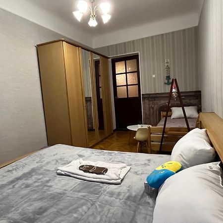 Ararat-Klovskaya Hostel-Apartments Kiev Zewnętrze zdjęcie