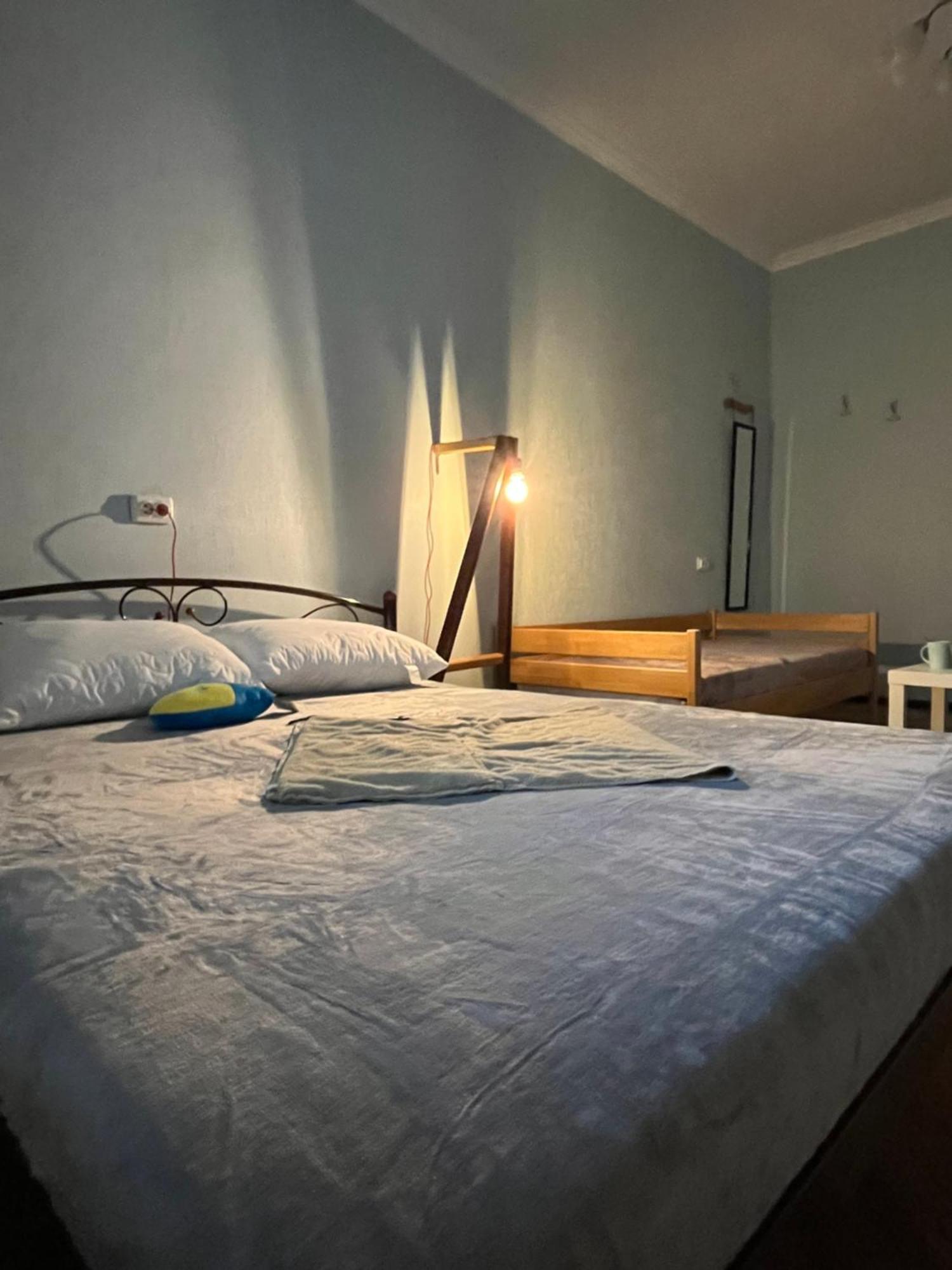 Ararat-Klovskaya Hostel-Apartments Kiev Zewnętrze zdjęcie