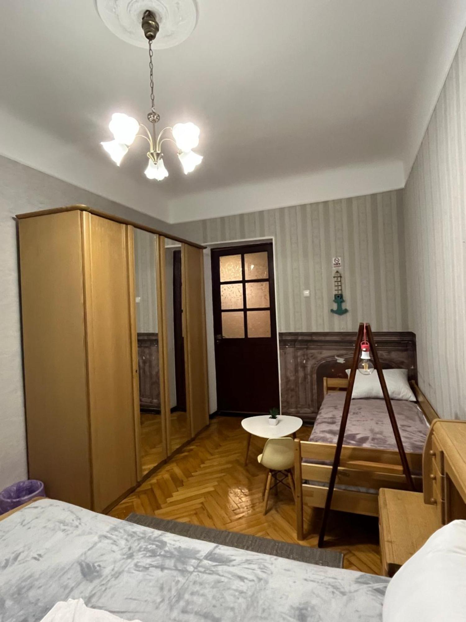 Ararat-Klovskaya Hostel-Apartments Kiev Zewnętrze zdjęcie