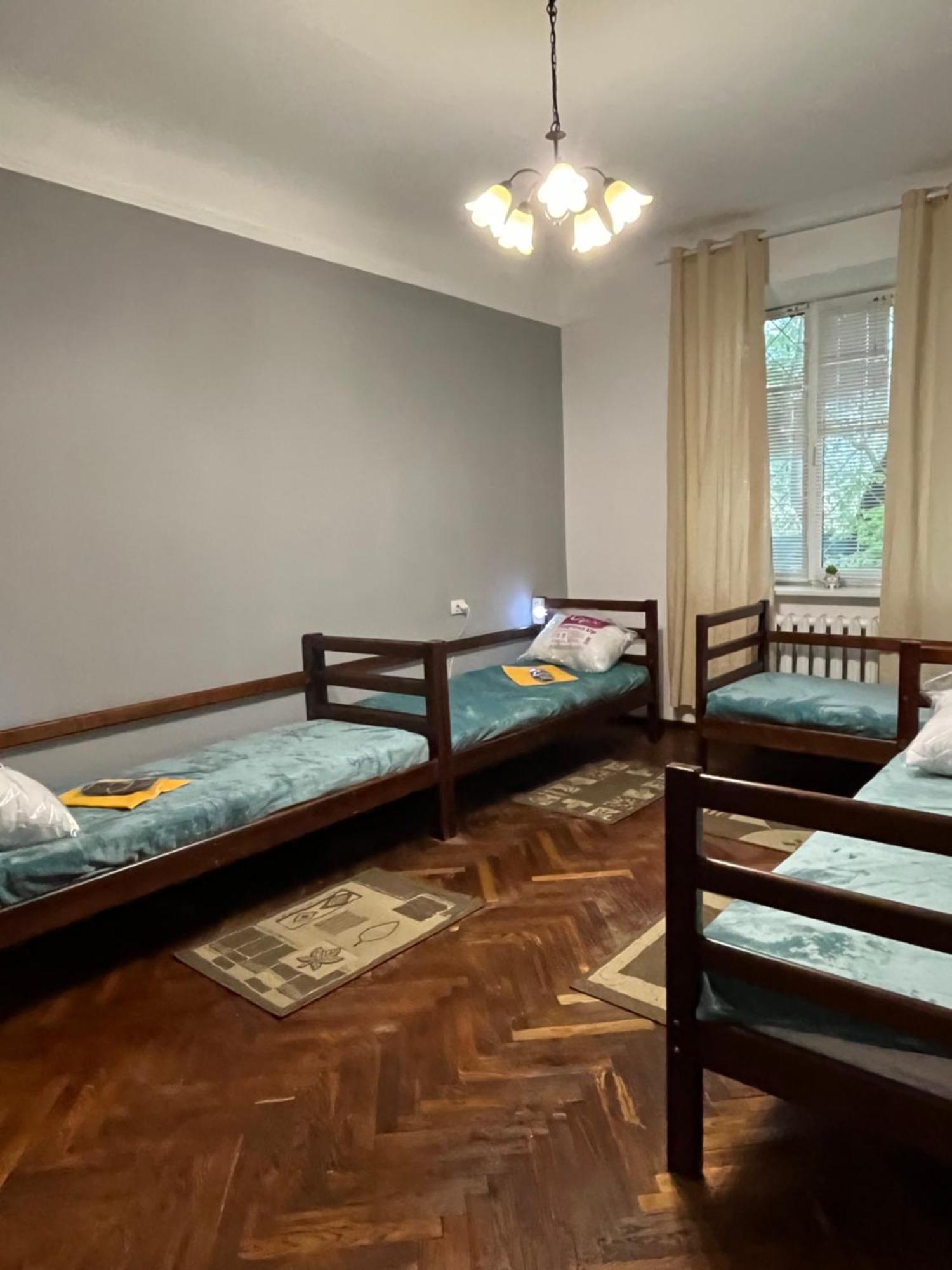 Ararat-Klovskaya Hostel-Apartments Kiev Zewnętrze zdjęcie