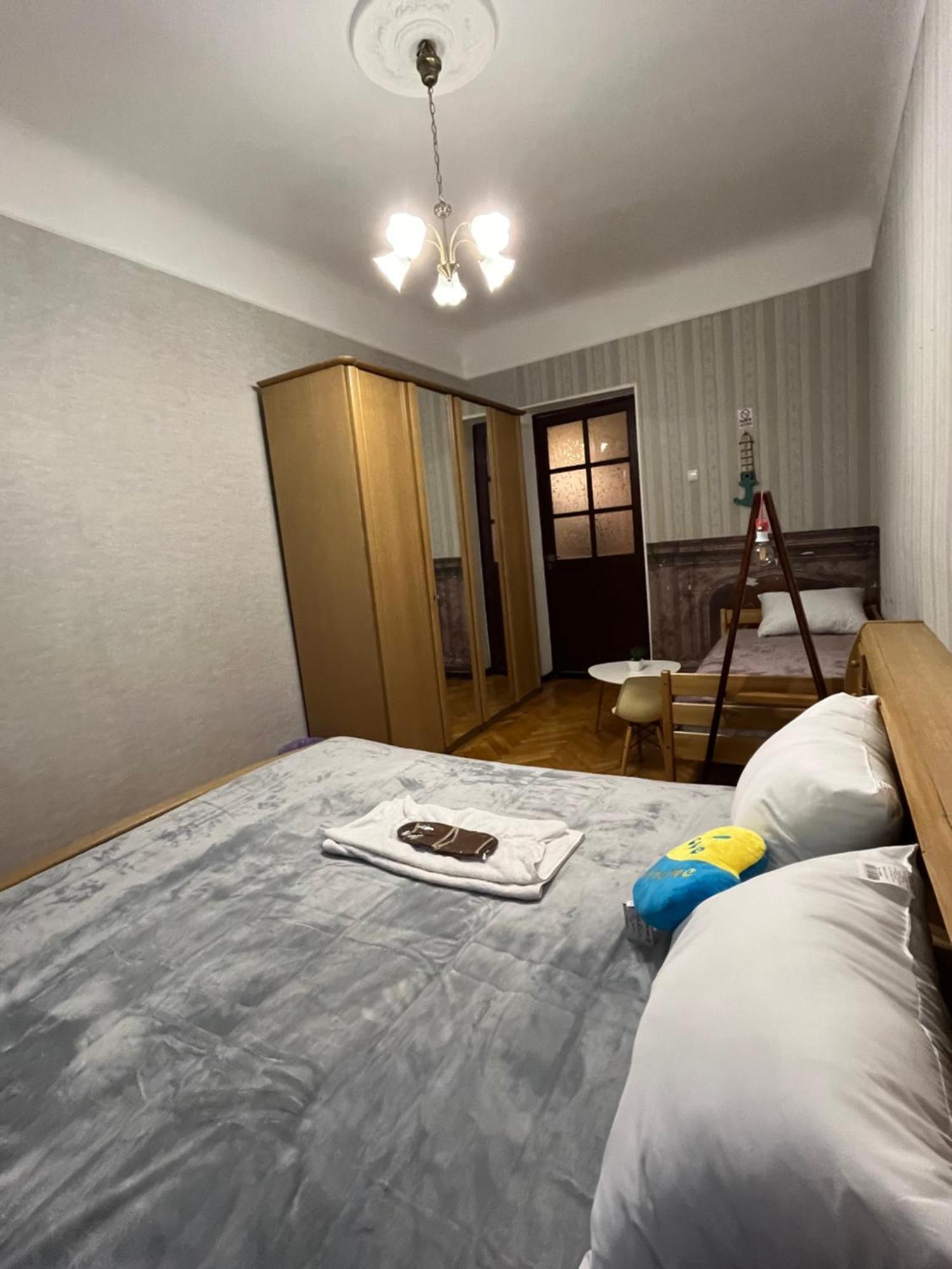 Ararat-Klovskaya Hostel-Apartments Kiev Zewnętrze zdjęcie
