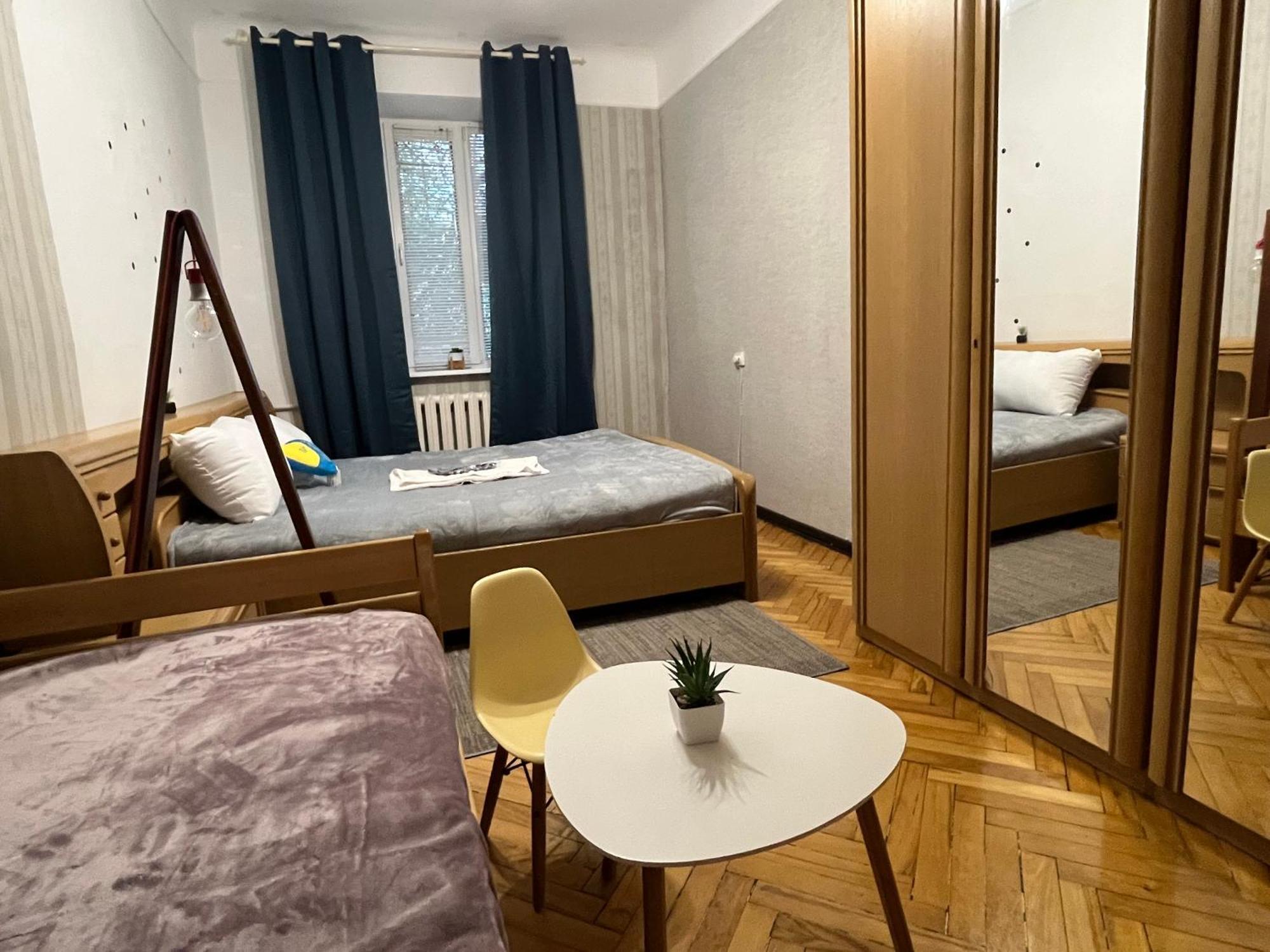 Ararat-Klovskaya Hostel-Apartments Kiev Zewnętrze zdjęcie